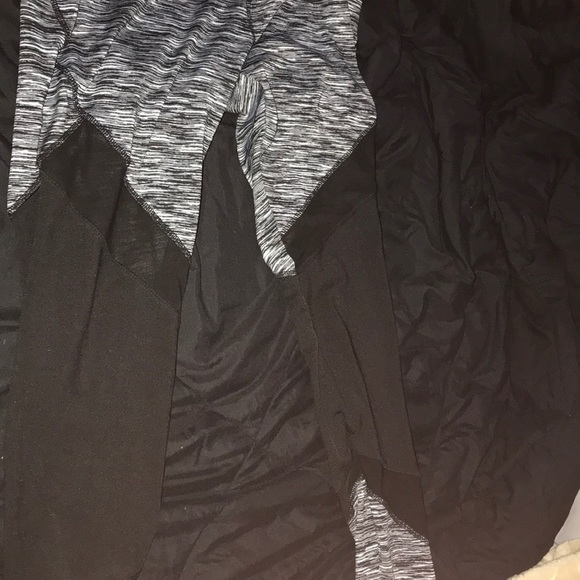 Rue 21 grey and black mesh leggings - Picture 2 of 2